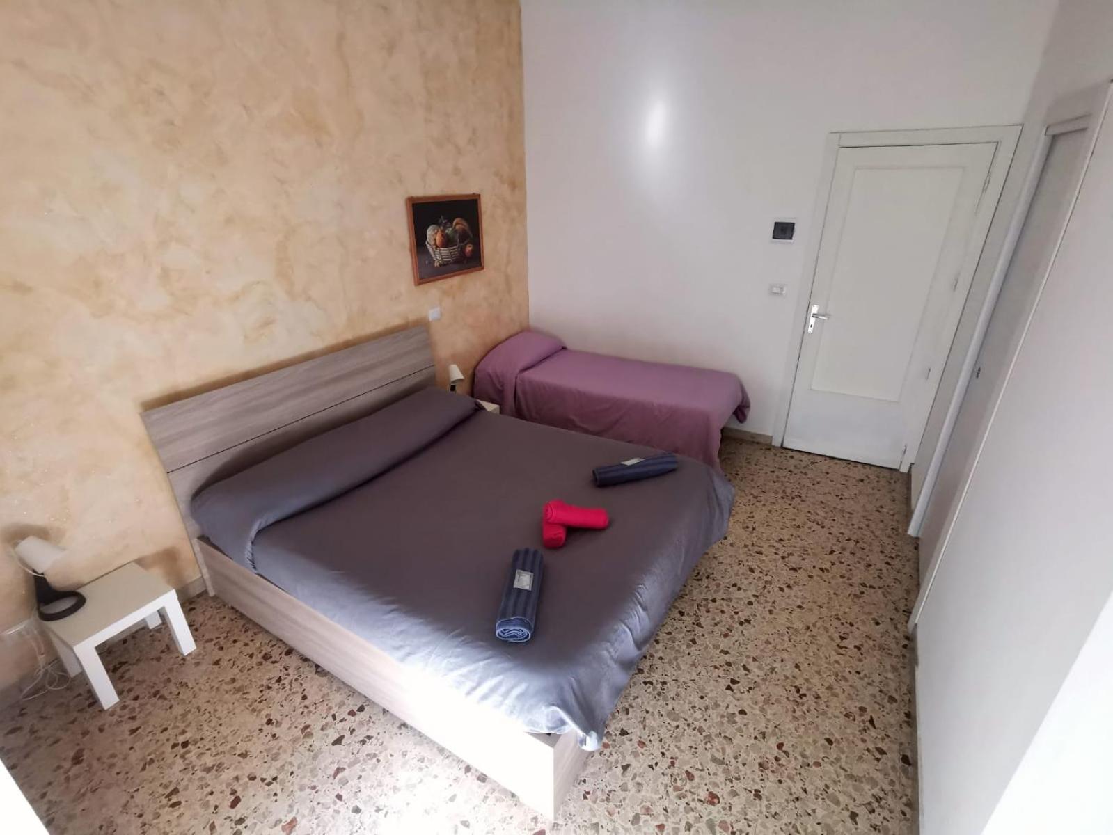 Catania Airport Room Bagno Privato In Camera Dış mekan fotoğraf